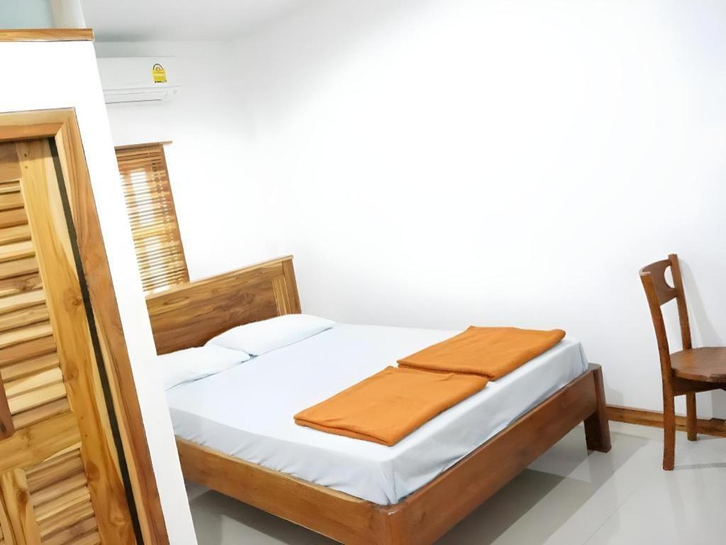 Thongphaphum Place Exterior photo