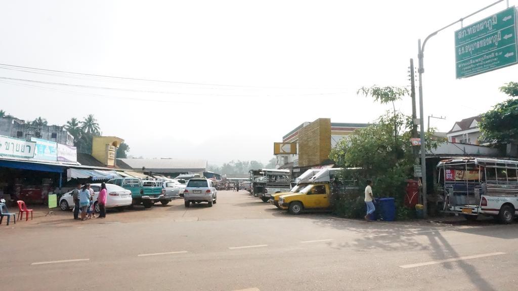 Thongphaphum Place Exterior photo
