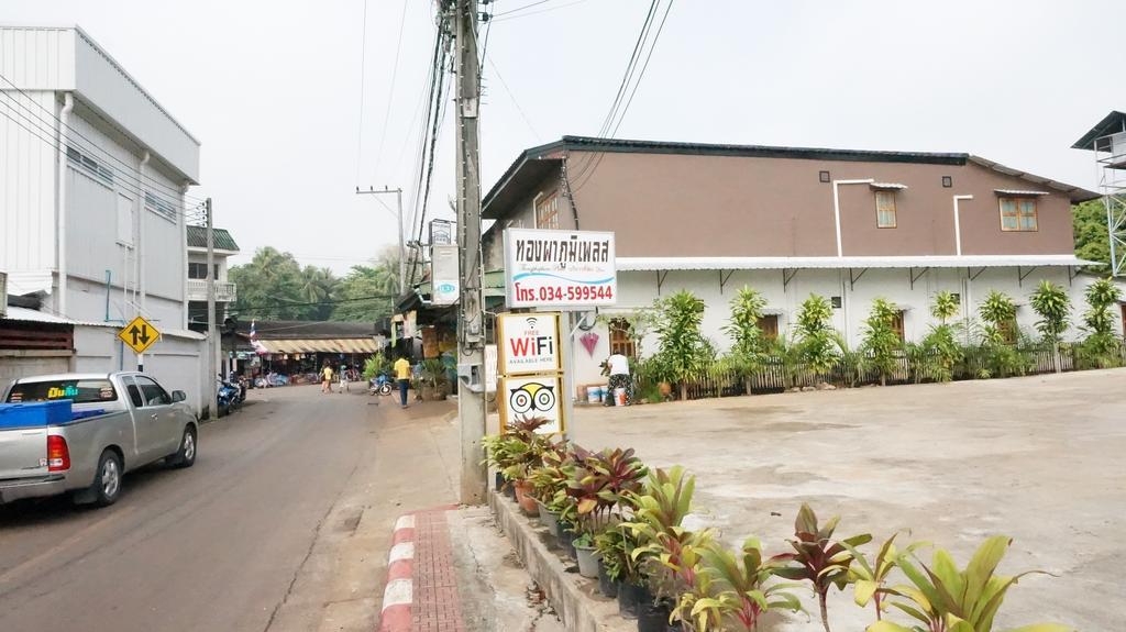 Thongphaphum Place Exterior photo