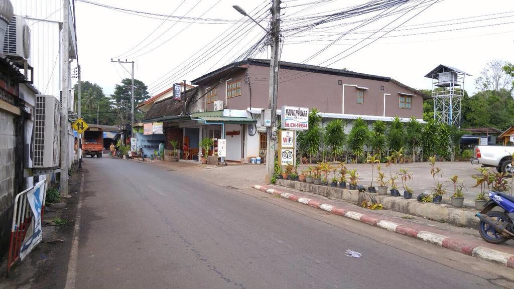 Thongphaphum Place Exterior photo